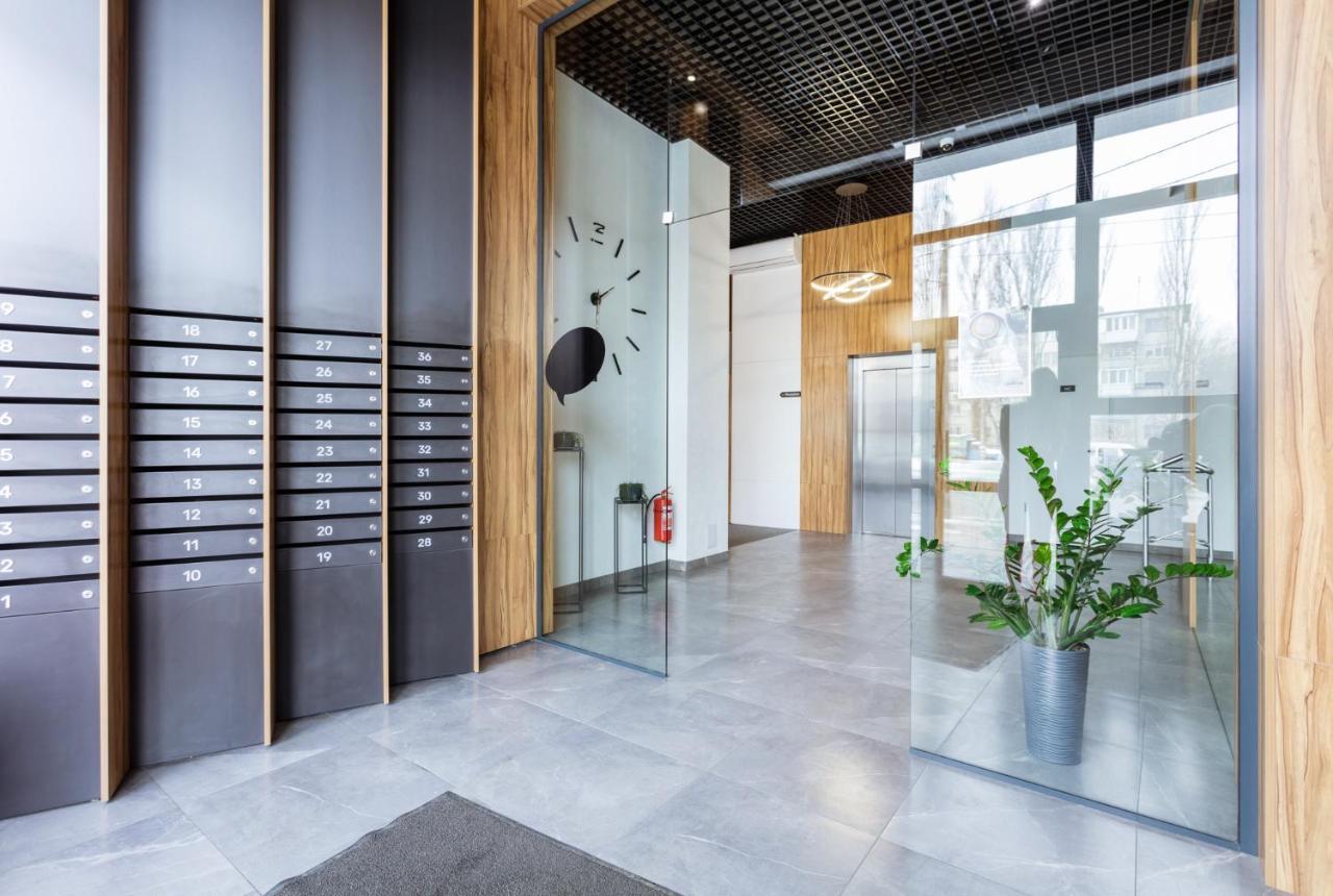 Nyvky Like Home - Studio - Apt 21 Kiev Esterno foto